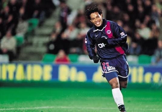 Der legendäre Ronaldinho im Kader von Paris Saint-Germain
